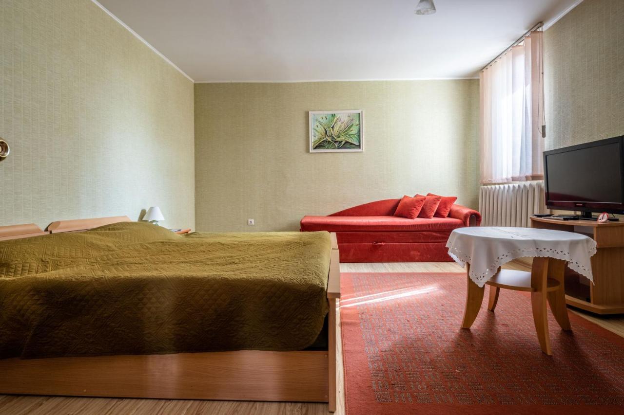 B&B Jurbarkas Esterno foto